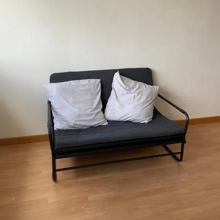 Apartament Nest With Pleasant View Near The Sevre Nantaise