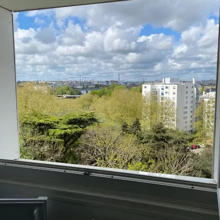 Nest With Pleasant View Near The Sevre Nantaise Apartament Nantes